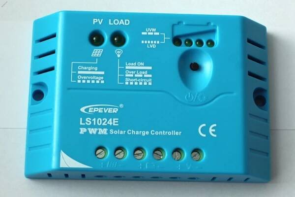Solárny regulátor PWM 12/24V,10A