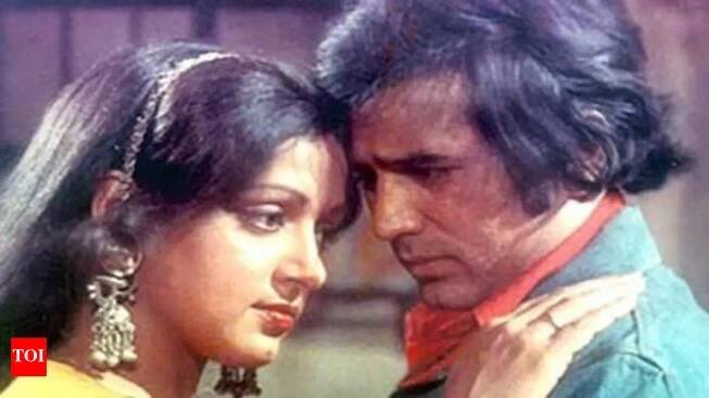 'Not one single person came to Rajesh Khanna, Hema Malini for autograph at the airport,' says Nausheen Ali Sardar: 'Aaj sooraj ugg raha hai toh aapko salaam...'