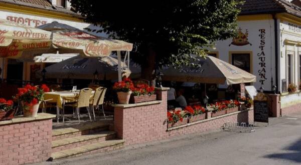 Ubytování | Hotel Koruna Karlštejn