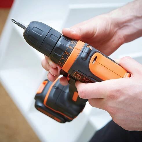 Black+Decker Aku vrtačka 10,8 V 2x 1,5 Ah