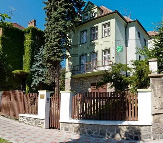 Hotel Green House (hotelgreenhouse) – profil | Pinterest