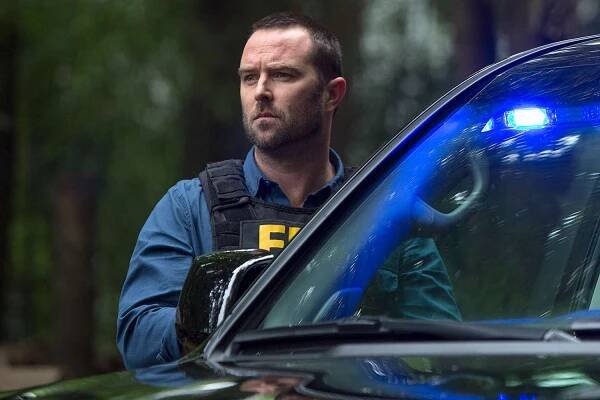 Sullivan Stapleton as Kurt Weller on Blindspot