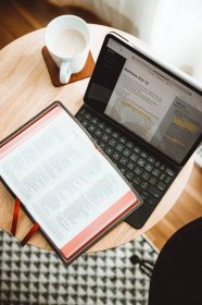 How I'm Using Roam Research for Bible Study – The Sweet Setup