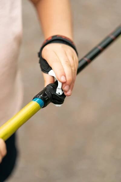 Dětské teleskopické hole na nordic walking NW P120 zlaté