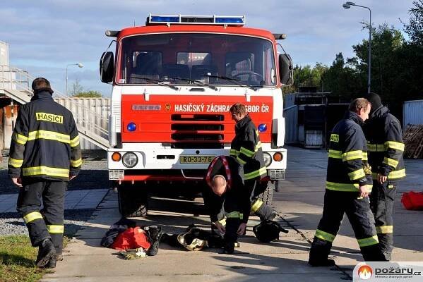 VIDEO: Flashover Zbiroh – hasičské peklo na zemi | POŽÁRY.cz - ohnisko žhavých zpráv | hasiči aktuálně