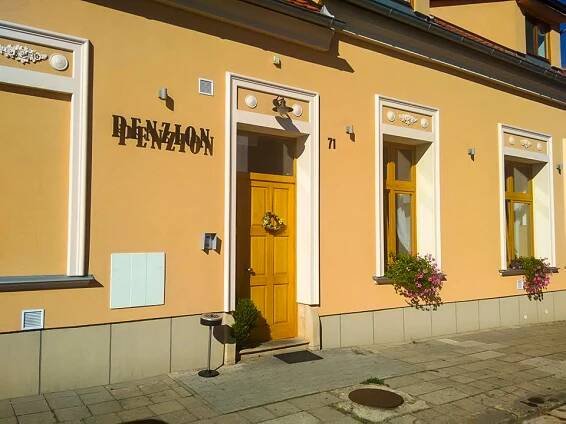 Penzion U Růže - Hradec Králové, Královéhradecko
