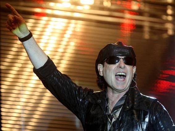 Koncert Scorpions v Ostravě byl zrušen, zpěváka Klause Meineho zradily hlasivky