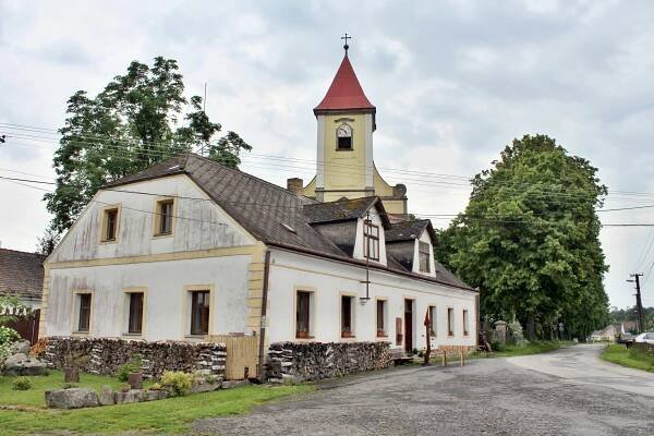 Soubor:Matějovec galerie 3.jpg