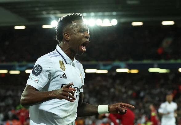 Když nevyhrál Zlatý míč, Real protestoval. Teď je Vinícius fotbalistou roku FIFA