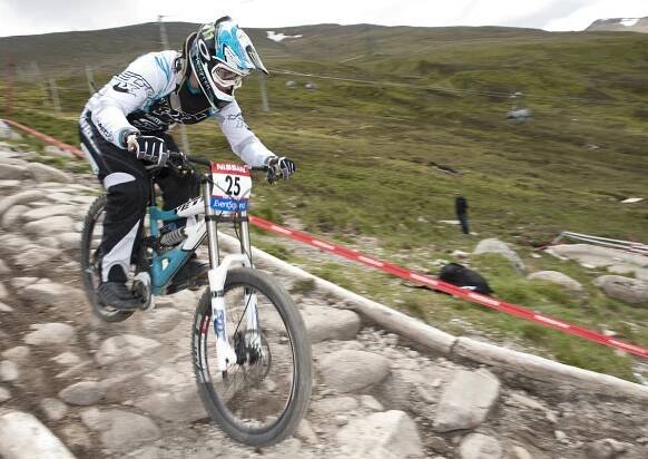 Stephen Hughes // Gallery // World Cup DH 09 // Fort Bill