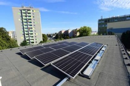 Zájem domácností o fotovoltaiku pokračuje, žádostí o dotace dvojnásobně přibylo