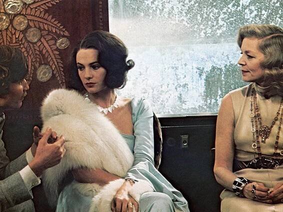 Vražda v Orient expresu - Z filmu - Michael York, Jacqueline Bisset, Lauren Bacall