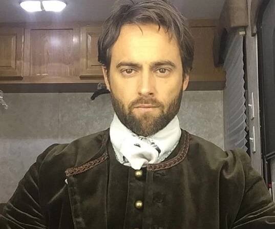 Stuart Townsend Biography - Facts, Childhood, Family Life & Achievements