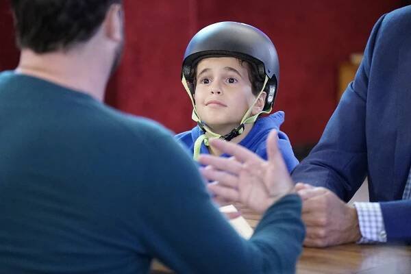 Single Parents - A Place Where Men Can Be Men - Z filmu - Tyler Wladis