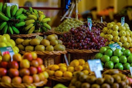 Nižší ceny potravin přispěly k poklesu inflace