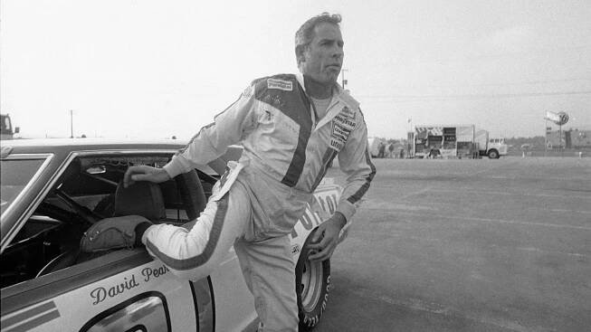 David Pearson, ‘Silver Fox’ of Stock Car Racing, Dies at 83