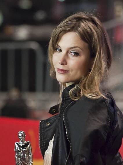 Soubor:Sylvia Hoeks (Berlin Film Festival 2011).jpg – Wikipedie