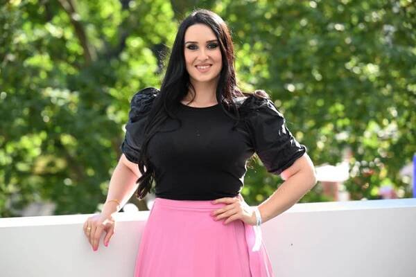 FOTO: Veronika Beskydiarová miluje vaření a pečení. – stránka 21
