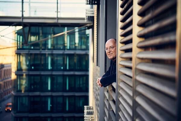 urban zintel photography — gregor gysi