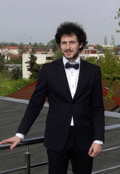 Moravské divadlo má nového ředitele, radní vybrali 27letého Davida Gerneše