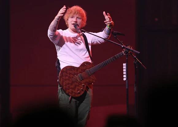 Jeden Ed Sheeran Česku nestačí. Pro velký zájem přidali pořadatelé druhý koncert