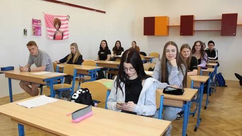 Školáci na Hradecku vyrazili k přijímačkám. Většina z nich přípravu nepodcenila