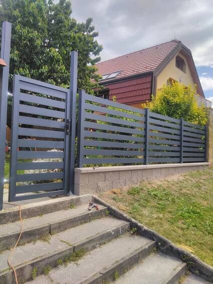 Kovové ploty na míru. To je jistota a kvalita v jednom.