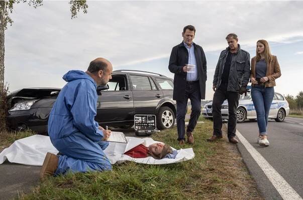 Vraždy na severu - Vollgas - Z filmu - Christoph Tomanek, Anna-Katharina Schwabroh, Ingo Naujoks, Sven Martinek, Julia E. Lenska