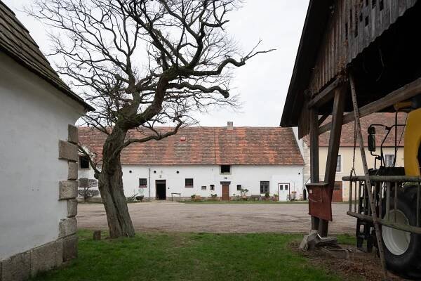 Statek Uhersko | Lokace | East Bohemia Film Office