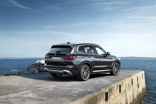 BMW inovovalo úspešné modely X3 a X4, ľadvinky sú väčšie - AutoGrip