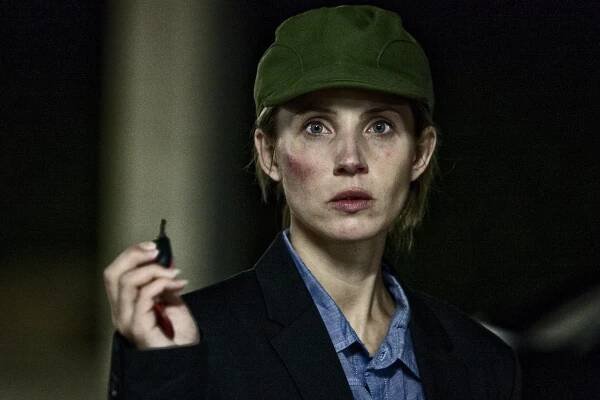 ID:A - Z filmu - Tuva Novotny
