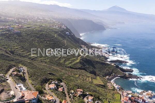 Exclusive plot with breathtaking views of the Atlantic Ocean and Teide
