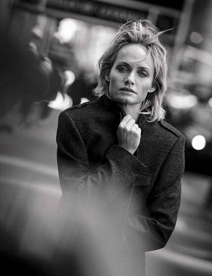 19-Vogue-Italia-October-2016-Amber-Valletta-by-Peter-Lindbergh