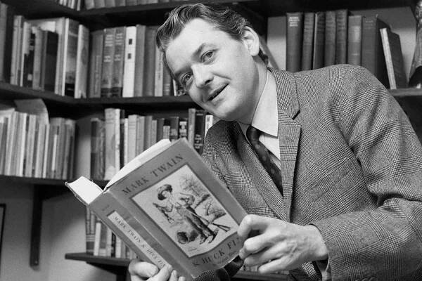 Hal Holbrook