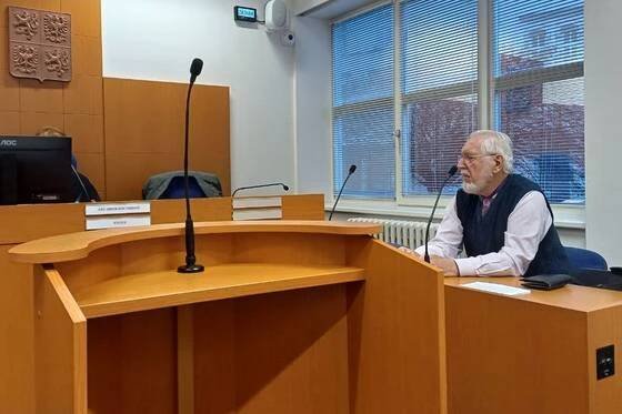 Otrava Bečvy: pardubický soud se znalcem Klicperou má za sebou další kolo