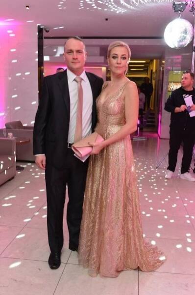 Florista Šablatúra, který zavařil Babišové, vylezl z nory: Na ples v Brně s novou ženou!