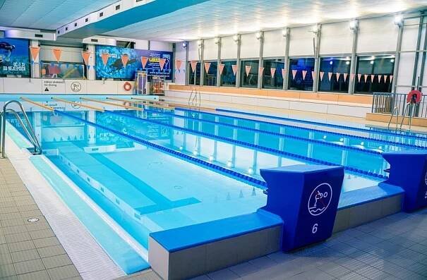 Tvořivý i sportovní start do roku Draka: na kluzišti, na lehátku v sauně, Na Výstavišti - Proti šedi
