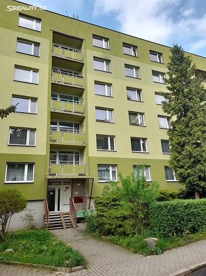Pronájem Byt 3+1, Ladova, Chlumec