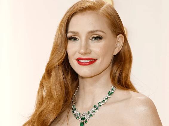 Jessica Chastain Debuted Platinum Hair at The Met Gala