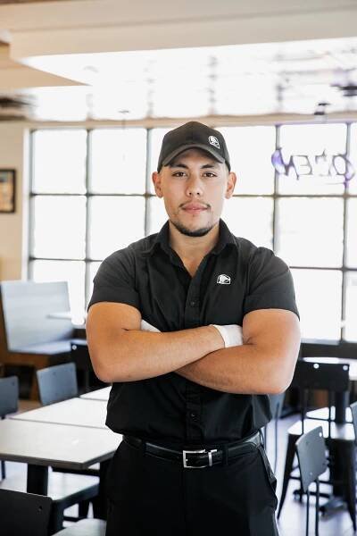 Employee Spotlight: Mario Diaz - Diversified Restaurant Group