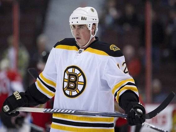 Obránce Bostonu Tomáš Kaberle.