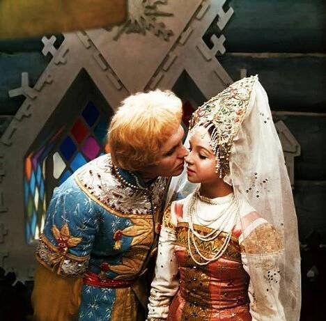 Eduard Izotov, Natalja Sedych - Mrazík - Z filmu