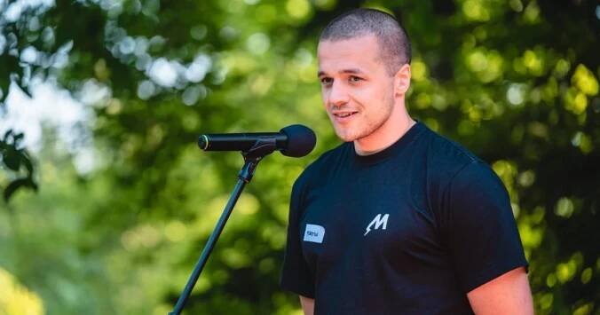 Po dědovi zbyla jen dodávka. Vnuk vzkřísil firmu a do třiceti chce utržit miliardu