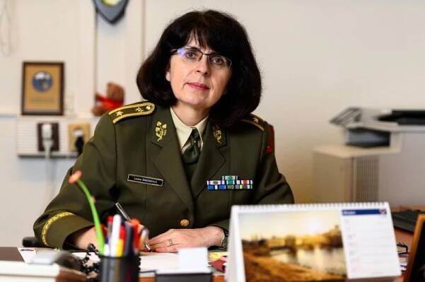 ŽENA-IN - Armáda patří mezi instituce, kde mají ženy stejné možnosti jako muži, říká generálka Lenka Šmerdová