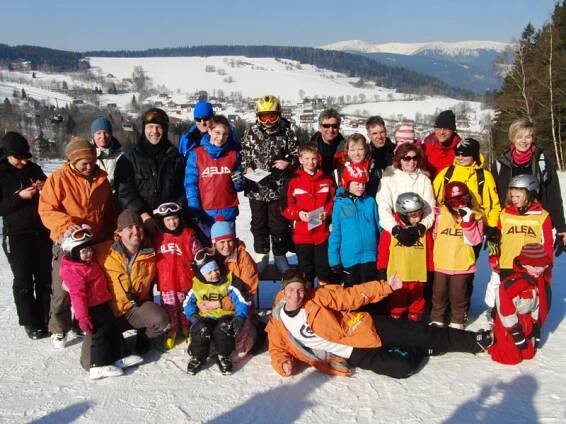Snowy | fotogalerie lyžařské a snowboardové školy