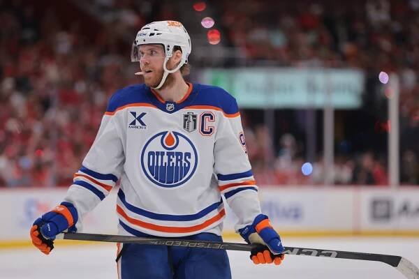 Long-Term Concerns: McDavid, Hughes, Stolarz & More NHL Rumors