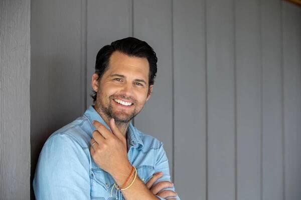 35 Facts About Kristoffer Polaha