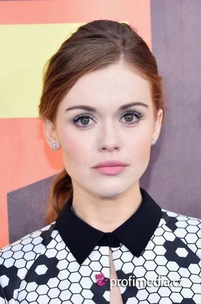 Holland Roden - celebrity účes - HappyHair