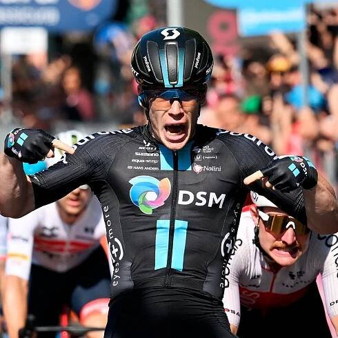 Alberto Dainese secures first home victory of Giro d’Italia on stage 11