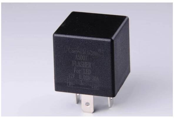 Přerušovač LED směrových světel 12V/24V CF14